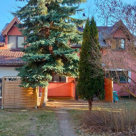 Łomianki Urocze Studia W Lomiankach, 1- Z Sauna I Tarasem, 2- Z Kominkiem, 3- Ekonomiczne, 7Km Metro Mlociny Warszawa מראה חיצוני תמונה