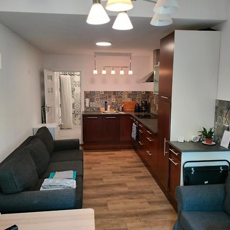 Łomianki Urocze Studia W Lomiankach, 1- Z Sauna I Tarasem, 2- Z Kominkiem, 3- Ekonomiczne, 7Km Metro Mlociny Warszawa מראה חיצוני תמונה