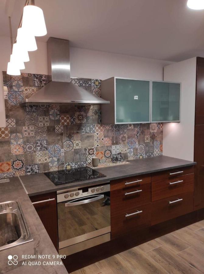 Łomianki Urocze Studia W Lomiankach, 1- Z Sauna I Tarasem, 2- Z Kominkiem, 3- Ekonomiczne, 7Km Metro Mlociny Warszawa מראה חיצוני תמונה